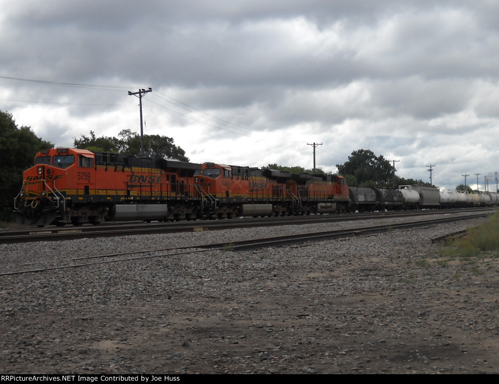 BNSF 5759 West